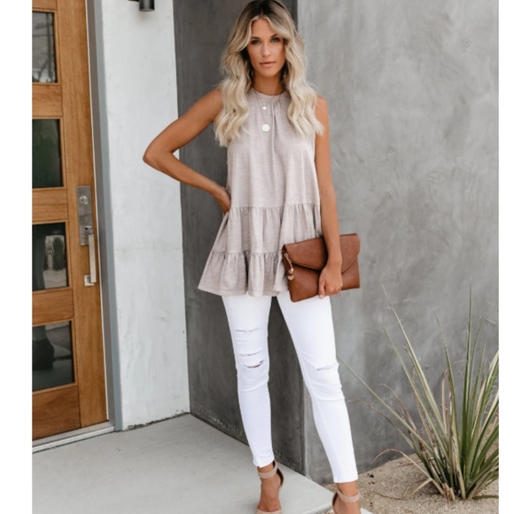 OCTAVIA Ruffle Hem Sleeveless Blouse - Picture 2 of 8